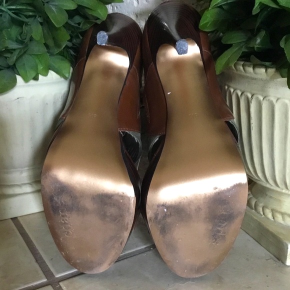 🤎Charles David Rust Woven Platform - Picture 5 of 5